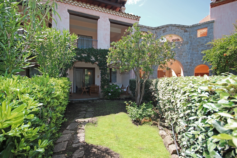 vendite al borgo di porto san paolo, giardino