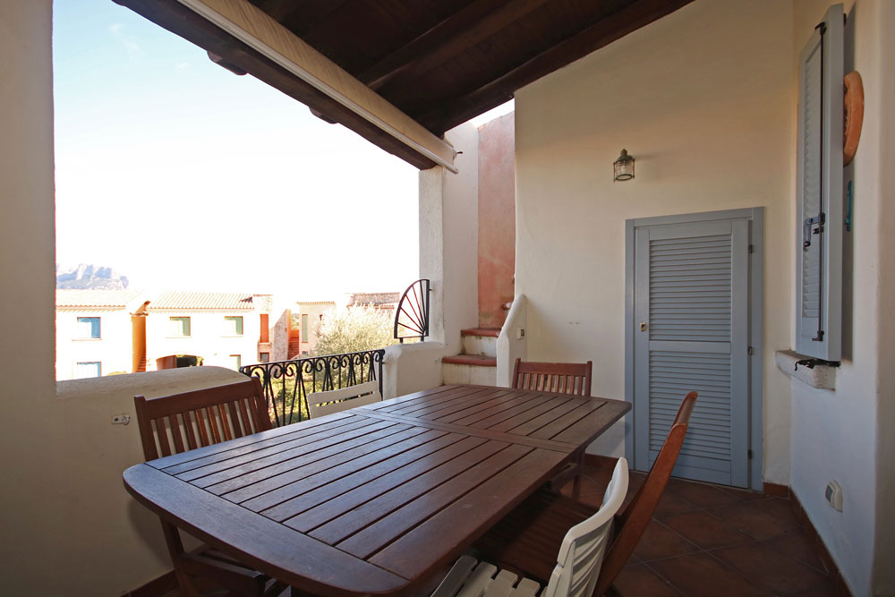 vendite al borgo di porto san paolo, solarium vista Tavolara